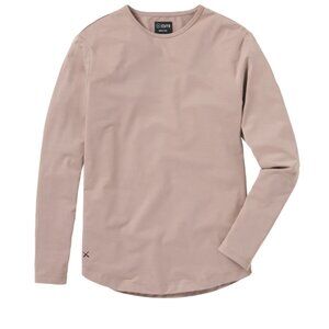 Cuts AO Long Sleeve Curve-Hem Tee